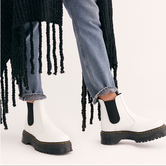 Dr. Martens Quad Chelsea Boot - Picture 2 of 4